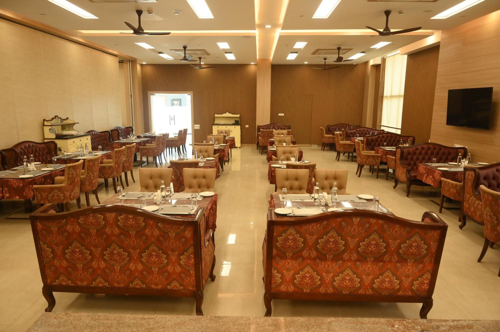 Mayfair World Cup Village Rourkela Экстерьер фото